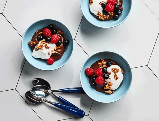 recipe of Chocolate Pudding with Almond Crunch