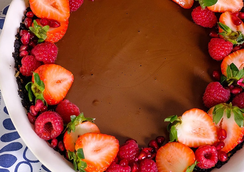 photo of No Bake Chocolate Avocado Pie